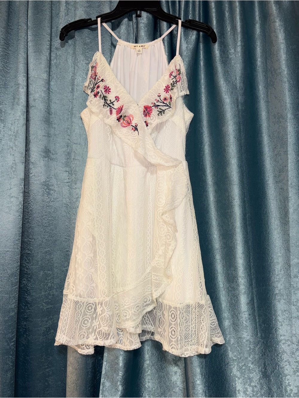 Miami White Floral Embroidered Mini Dress